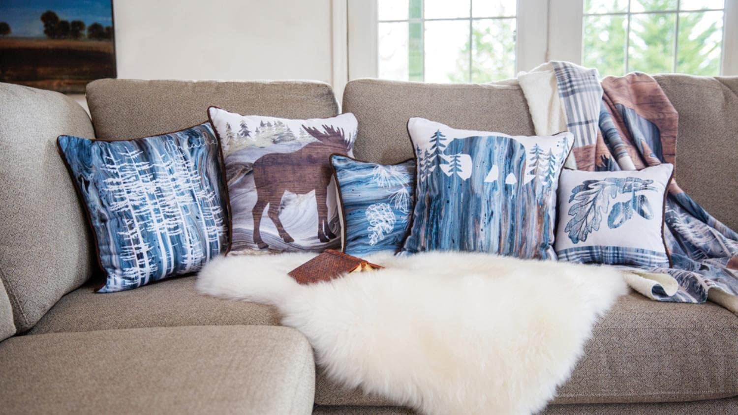 Lodge Fluidity Bear Poly Fiber Pillow with Multi Finish SLLOBB