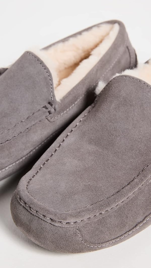 UGG Men's Ascot Slipper, Grey, 13 by UGG - Used condition - Image 3