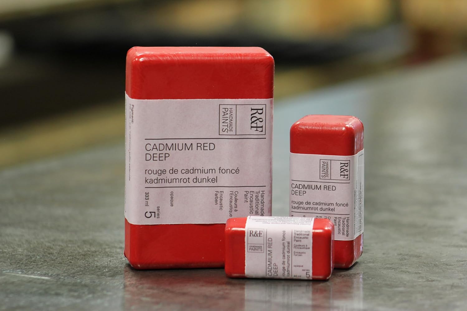 R&F 1052 Encaustic Paint, 40ml, Cadmium Red Deep