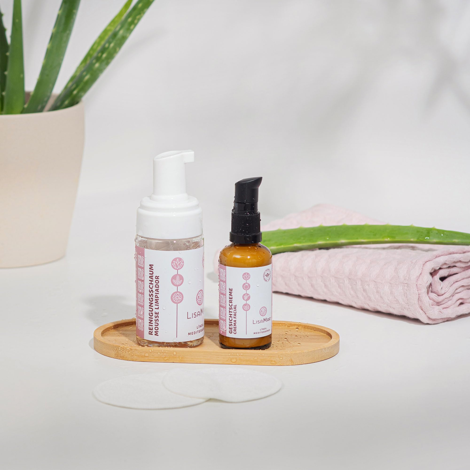 LisaMar® Reinigungsschaum & Gesichtscreme Set - porentiefe Gesichtsreinigung für strahlende Haut und Anti Aging Tagescreme- Bio & Vegan.