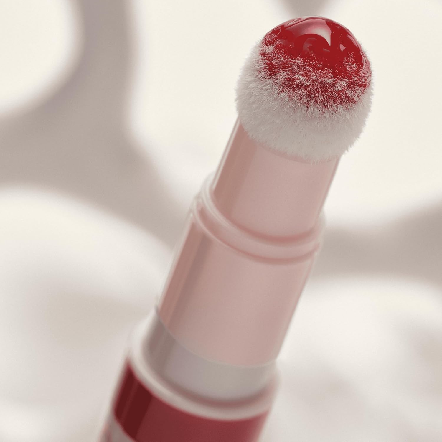 Catrice Colour Cushion Juicy Lip Oil | High-Shine, Non-Sticky Gloss with Nourishing Oils | Cushion Applicator & Twist-Up Pen | Vegan & Cruelty Free (040 | Crimson Crush)