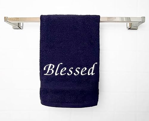 Miniatura 6 de Liberty21 Blessed. Regalos de fe cristiana para mujeres y hombres. Toalla de mano bordada inspiradora Blessed. (gris)
