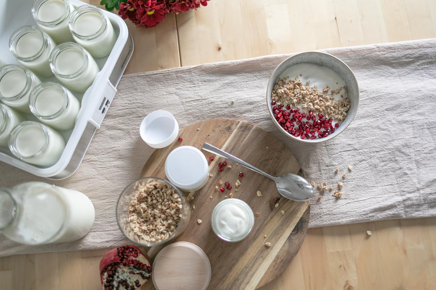 Steba JM 2 Joghurt Maschine, 12 Gläser à 0,21 Liter, 2,5 Liter | Timerfunktion mit Endabschaltung, Betriebskontrollleuchte, LCD Display, Glas Joghurtbecher mit Deckel