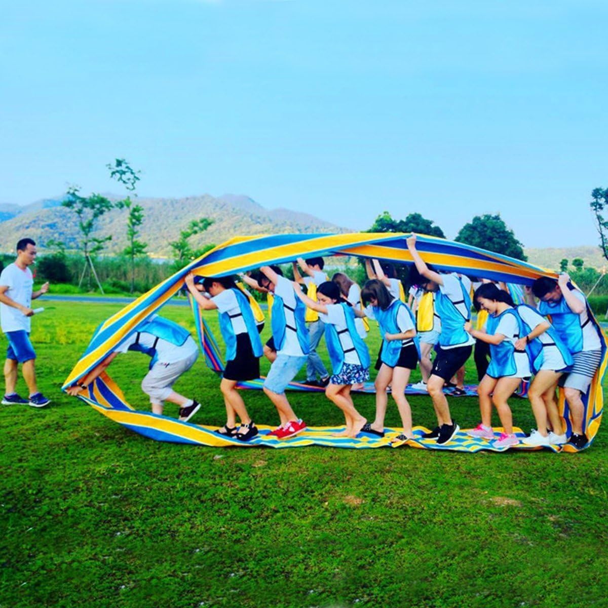 THE WHITE SHOP Team Building Mat - Teamwork Games for Group Learning Activities, Carnival, Field Day - Suitable for Kids, Adults, Teens - Backyard Birthday Party
