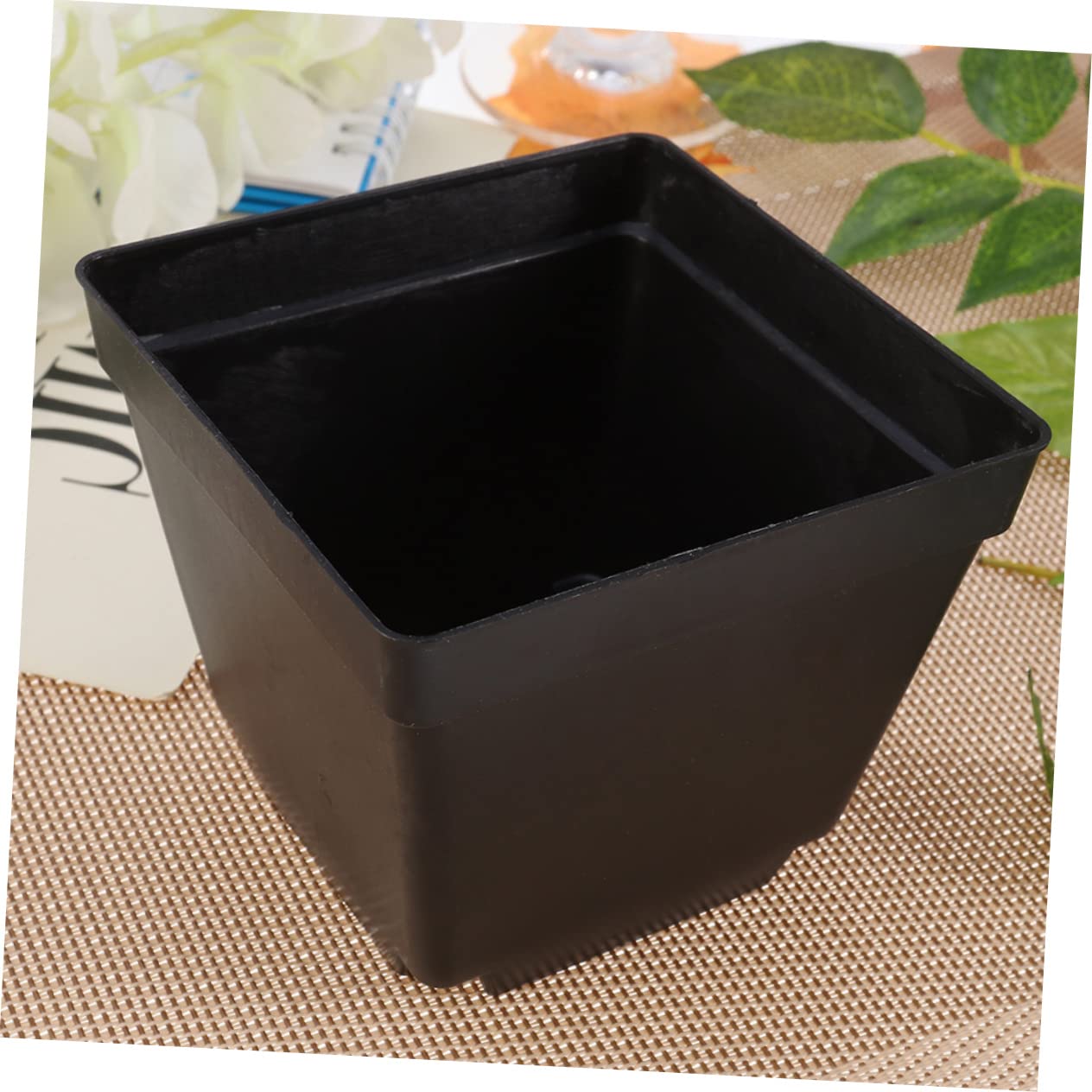 BESTonZON 1set Plastic Plant Nursery Pots Flower Containers for Succulents and Flowers Hollow Bottom Design for Optimal Growth for Indoor and Outdoor Gardening 30pcs