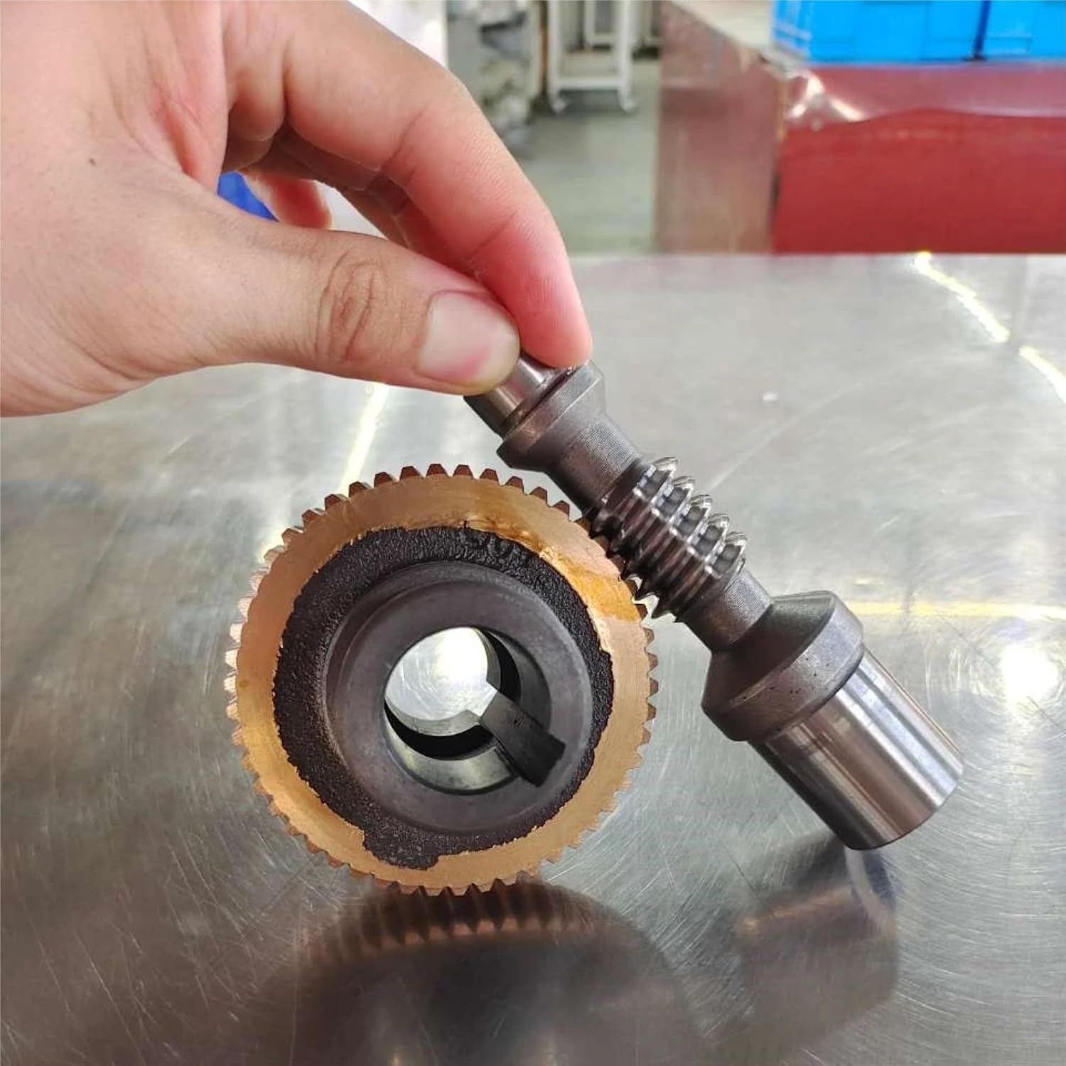 Tin Bronze Worm Gear and Worm for NMRV 50 Input Hole 11/14/19mm Output Hole 25mm Ratio 5/100 with Cover(Ratio 40 to 1,Input 14 mm)