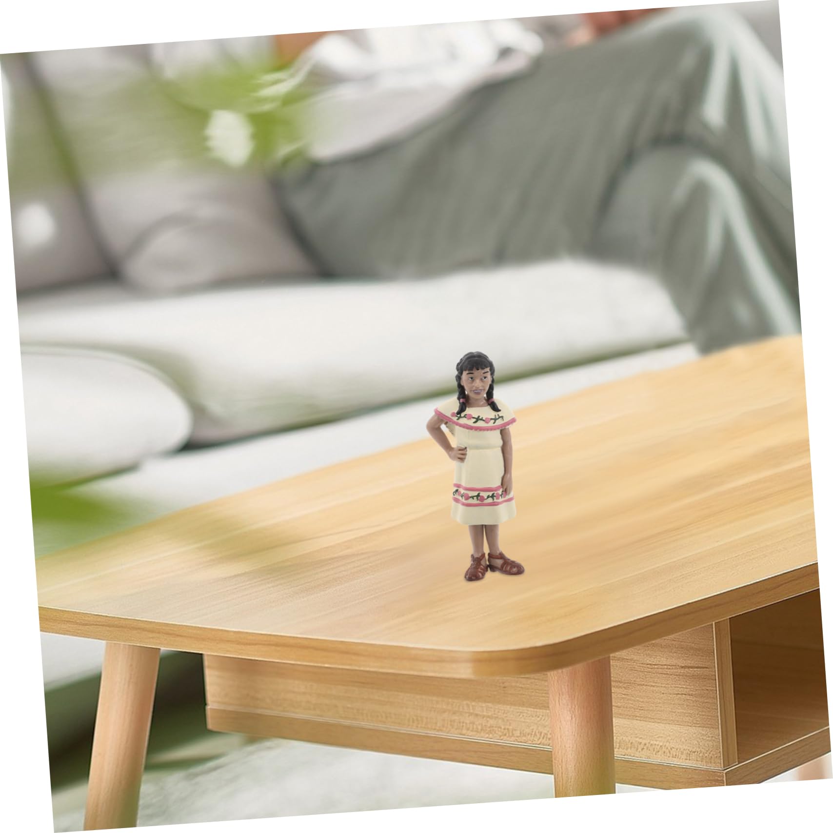 HOOTNEE Tiny People Model Supplies Lifelike Characters for Play and Historical Scenes Unique Architectural Figures for Model Trains and Dollhouses Realistic Details and Distinctive Style