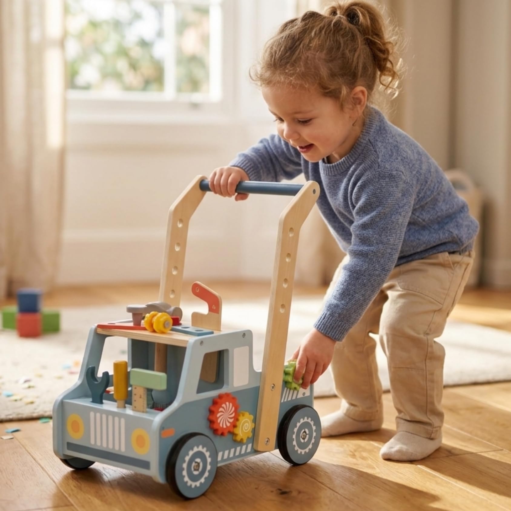 TOOKY TOY Wózek spacerowy z drewnianym stołem warsztatowym FSC - Chodzik dla dzieci z narzędziami i akcesoriami, edukacyjna zabawka montessori, rozwija zdolności motoryczne, poznawcze i społeczne
