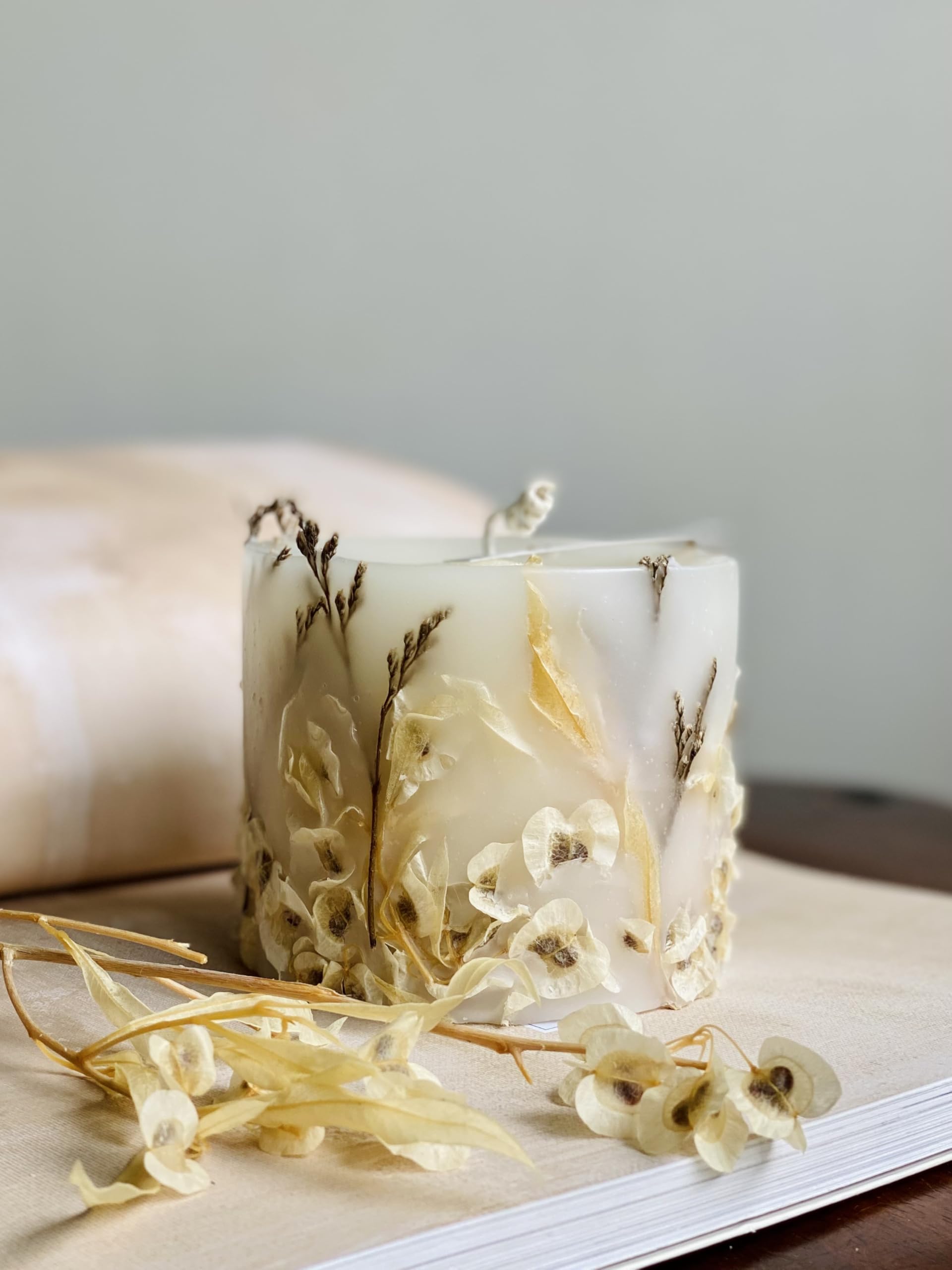 Handmade Orange Blossom & Lavender Aromatherapy Candle with 100% Pure Essential Oils – Beeswax & Soy Wax Scented Pillar Candle, Long-Lasting Relaxation for Home, Yoga and Gifts (Freedom)