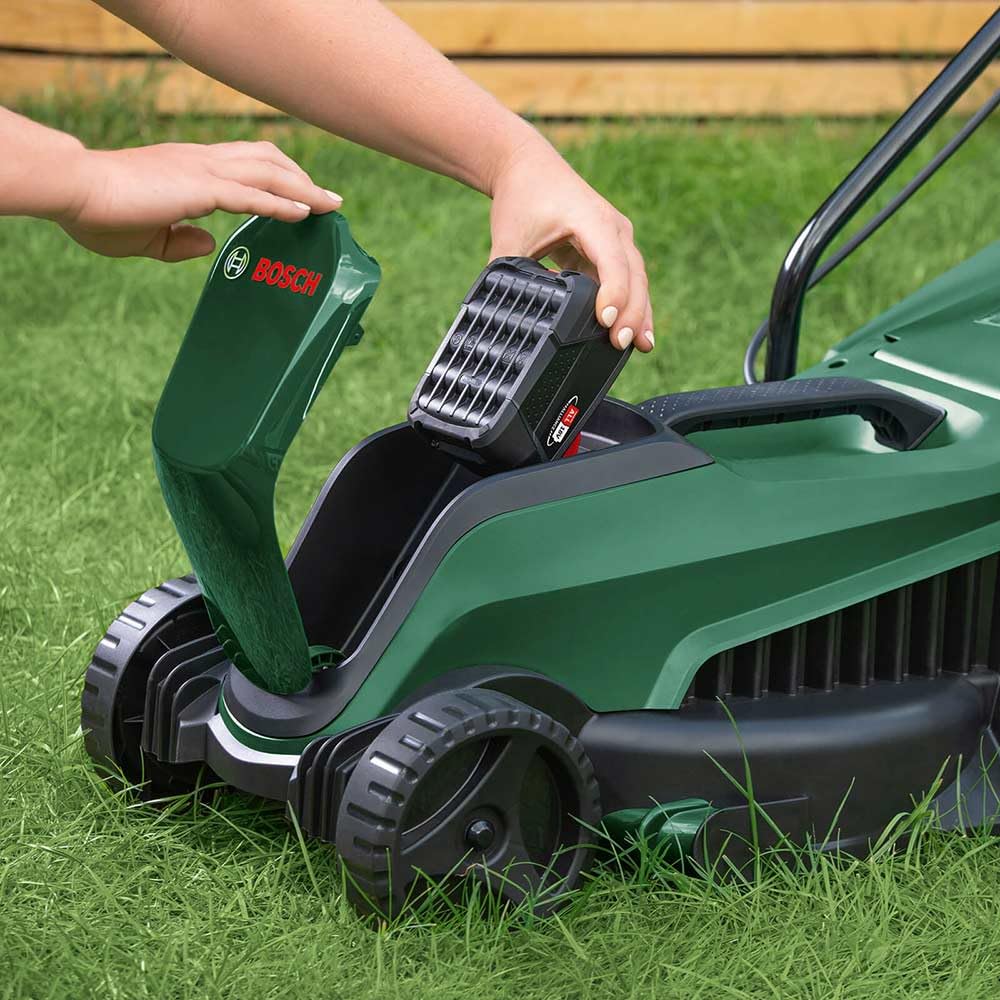 Bosch Cortacésped inalámbrico EasyMower 18V-32-200 (1 batería de 4,0 Ah, sistema de 18 voltios, ancho de corte: 32 cm, en embalaje de caja)