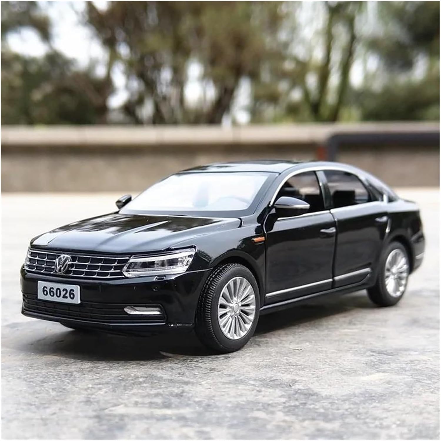 1 32 for Passat Alloy Model Car Toy Die Cast Metal Casting with Light and Sound Model(Blue)