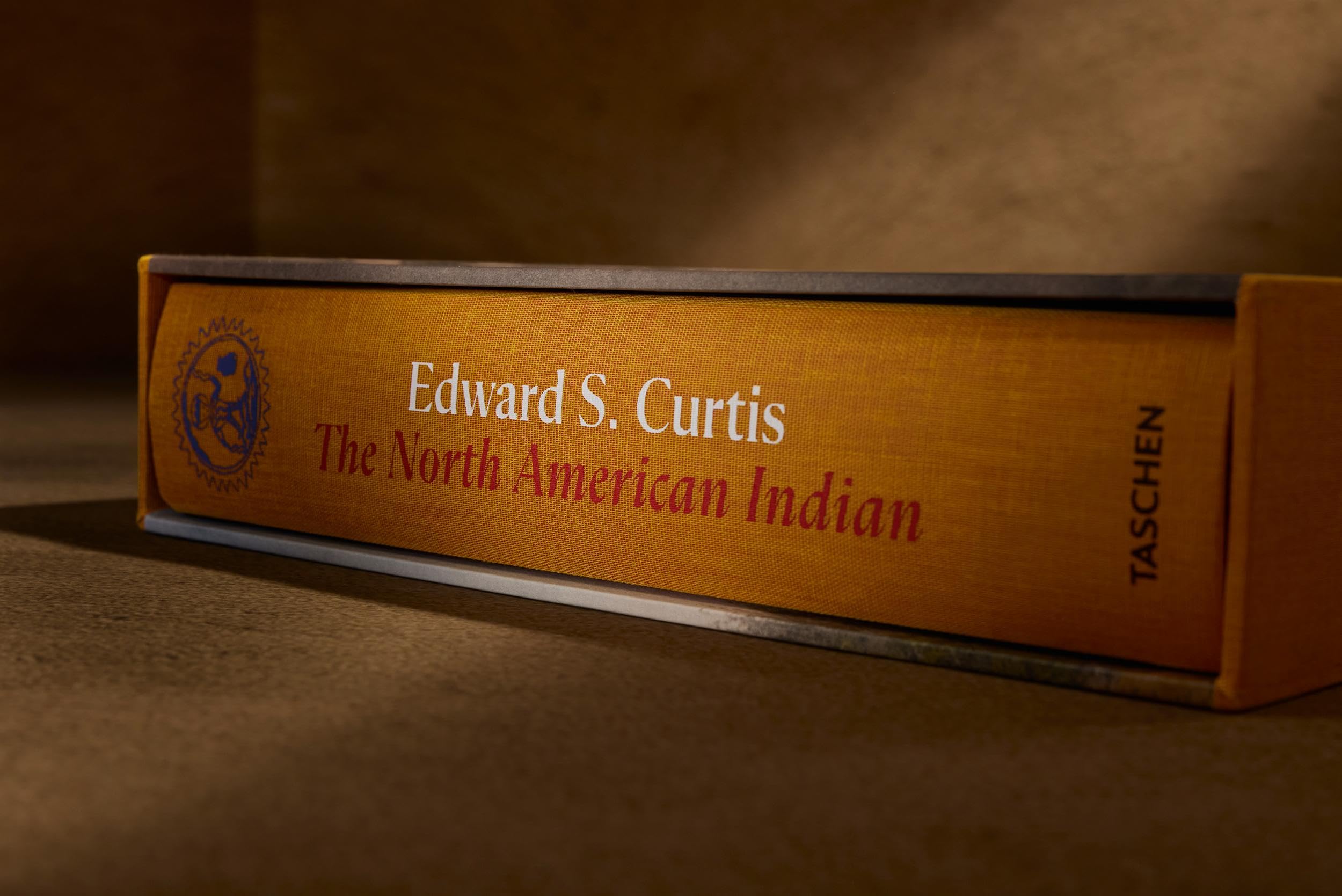 Edward S. Curtis. The North American Indian. The Complete Portfolios (Classics)