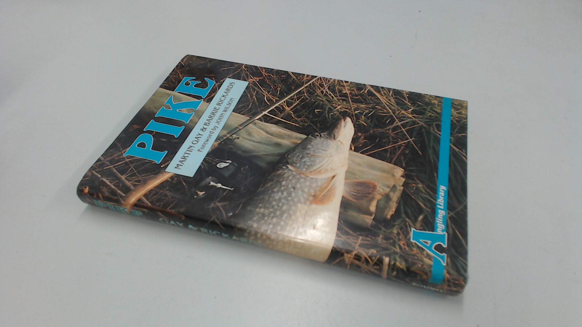 Pike (Angling Library)