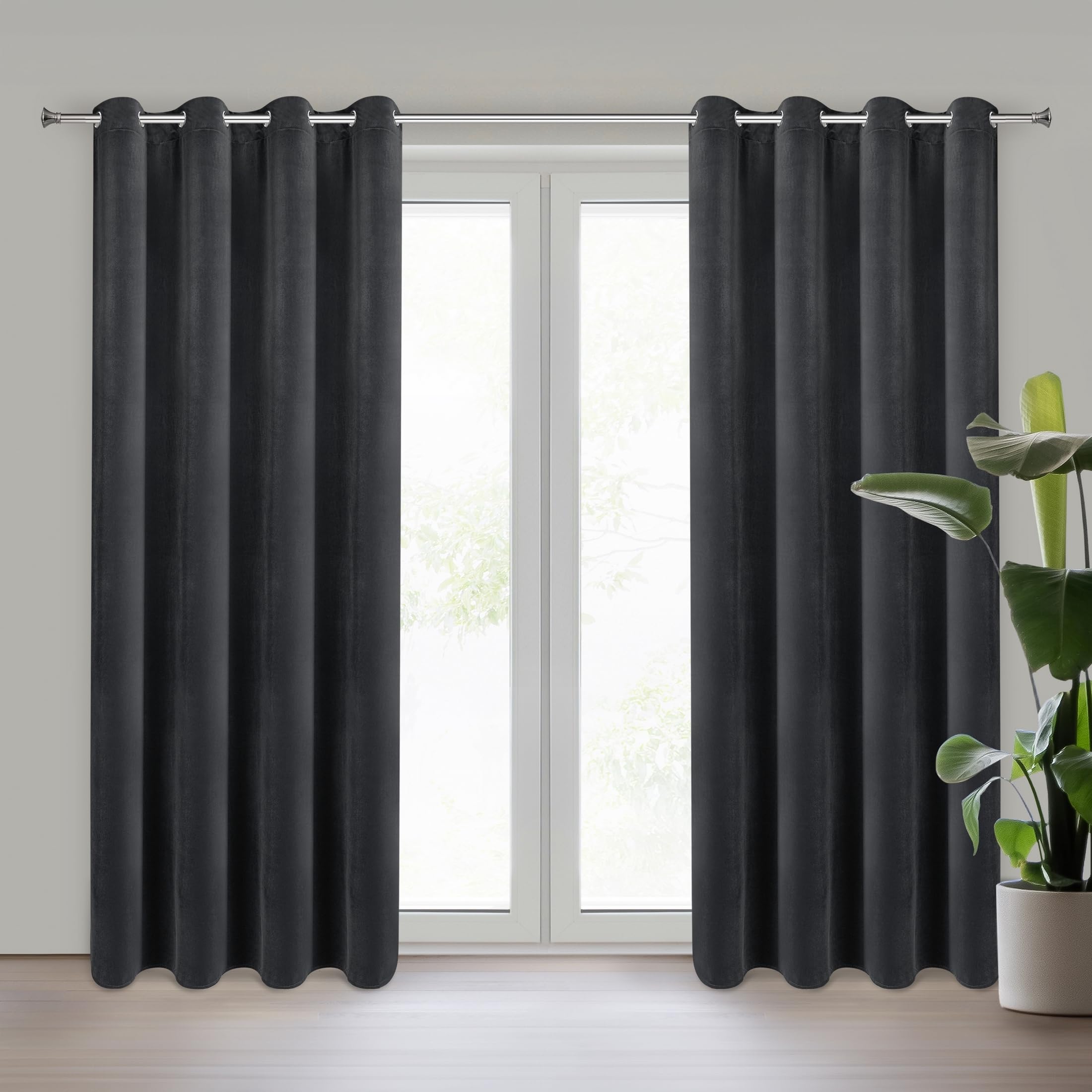 Eurofirany Nita Rideau Occultant en Velours, 100% Opaque et Isolant Thermique, Rideau à Œillets pour Chambre et Salon, 140x250 cm – Noir