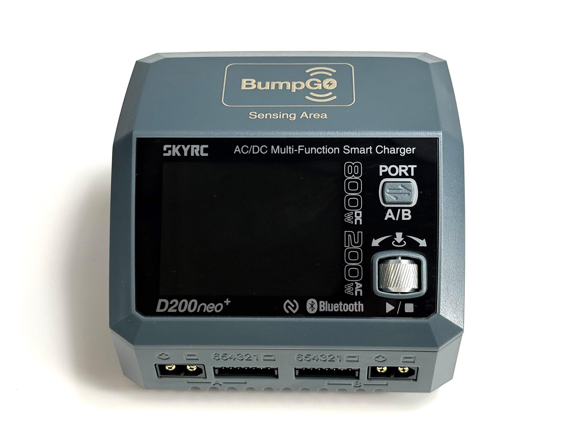 SKYRC D200 Neo+ NFC AC/DC Chargeur intelligent double port 800 W avec étiquettes BumpGo NFC, USB-C PD/QC, parallèle 35 A, analyseur de batterie (6S/20A/AC-200W/DC-800W)