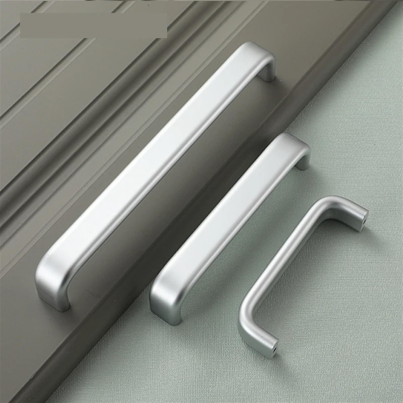 Poignées d'armoire argent en alliage d'aluminium pour cuisine de 96mm à 320mm