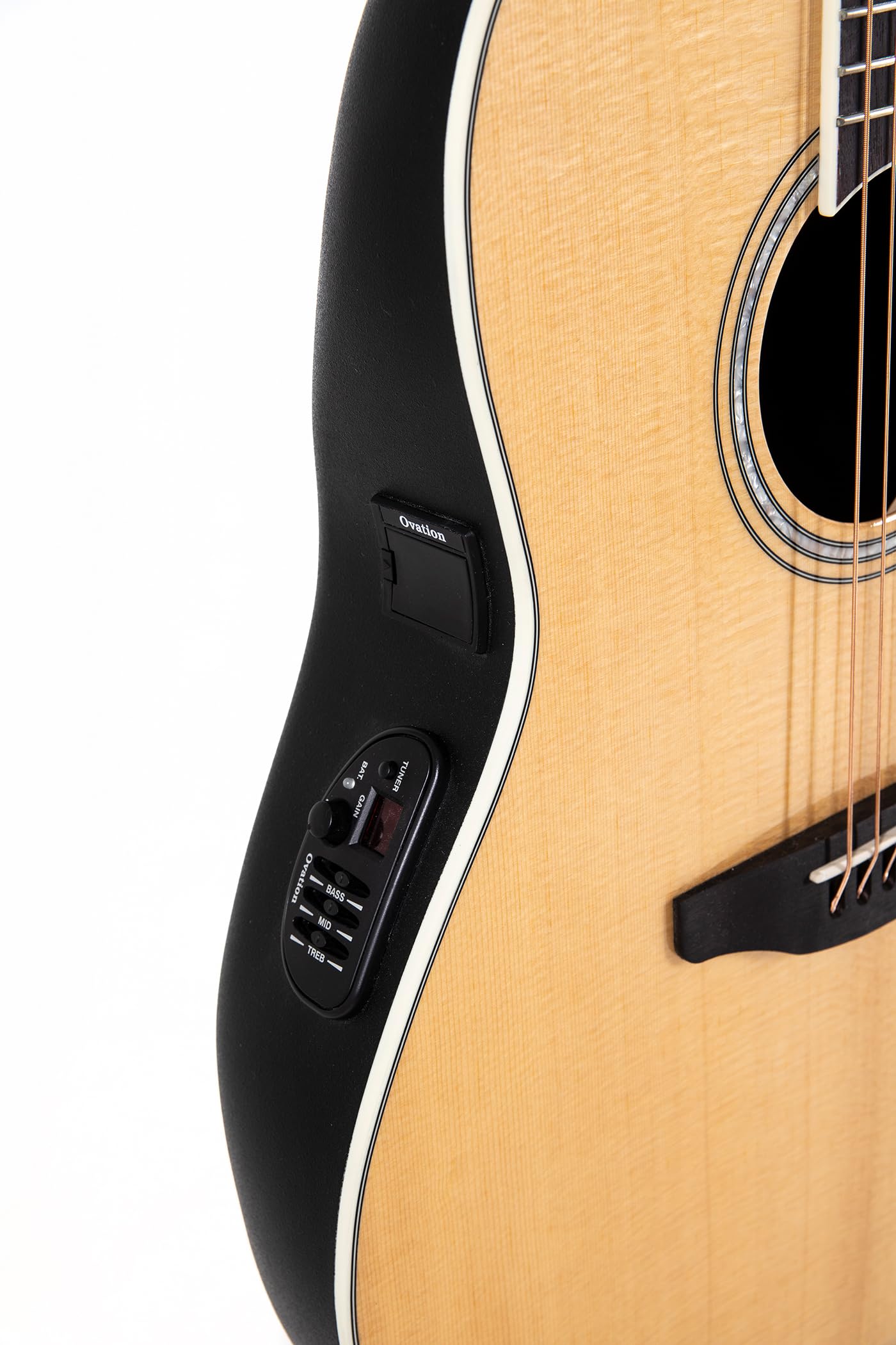 OVATION E-Akustikgitarre Celebrity Traditional CS24 Mid Cutaway - Massive Fichtendecke - Mid-depth Lyrachord Body - Natural - CS24-4-G