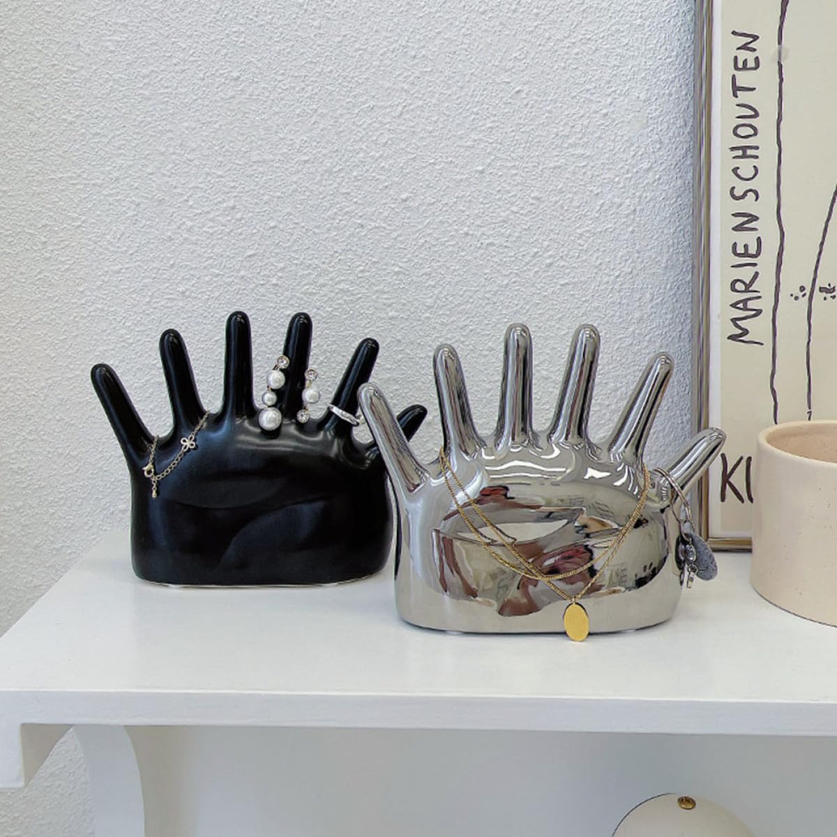 Alipis Ringhalter aus Keramik Handförmig Schwarz Schmuckorganizer für Ringe und Ketten Platzsparender Schmuckständer für Damen und Mädchen Dekorativer Ringständer und Fotoaccessoire