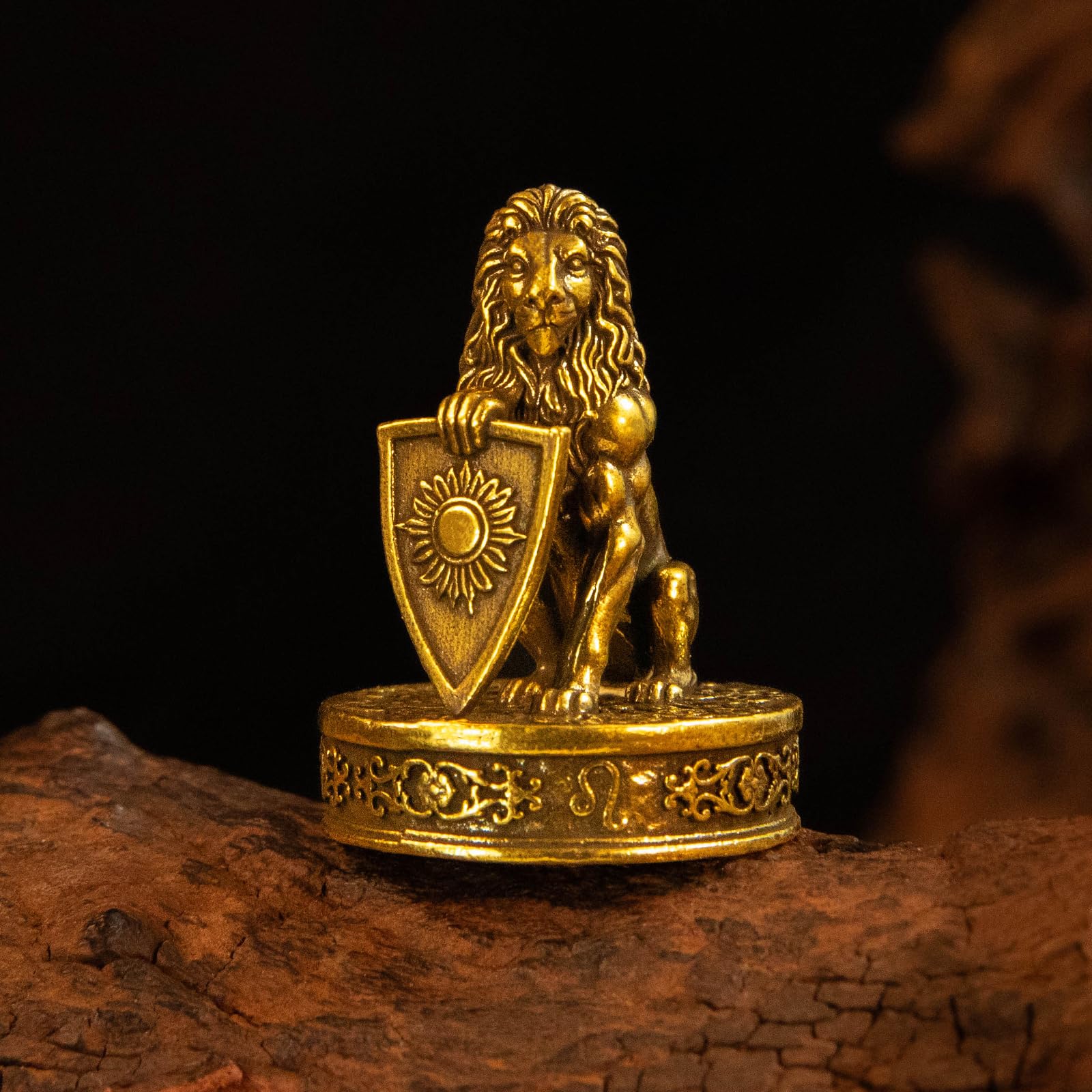 Betr Brsas Leo Lion Zodiac Sign Brass Figurine, Vintage Solid Brass Lion Sculpture with Shield, Astrology Collectible Statue for Desk, Bookshelf, Office Decor, Retro Gift for Leo Astrology Lovers
