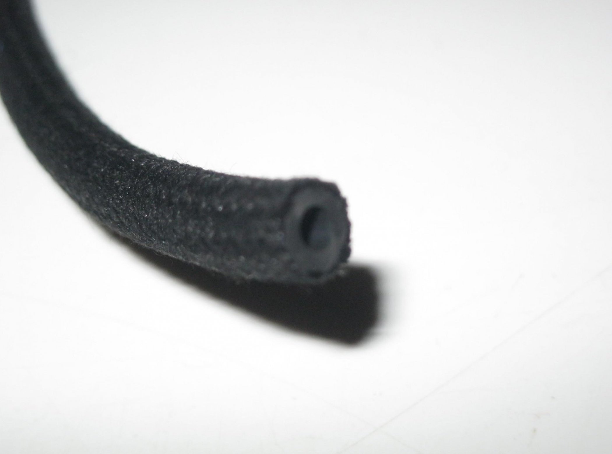 BMW Braided Vacuum Hose Pipe Line Black 3.5x2.0x100mm 11747797129 