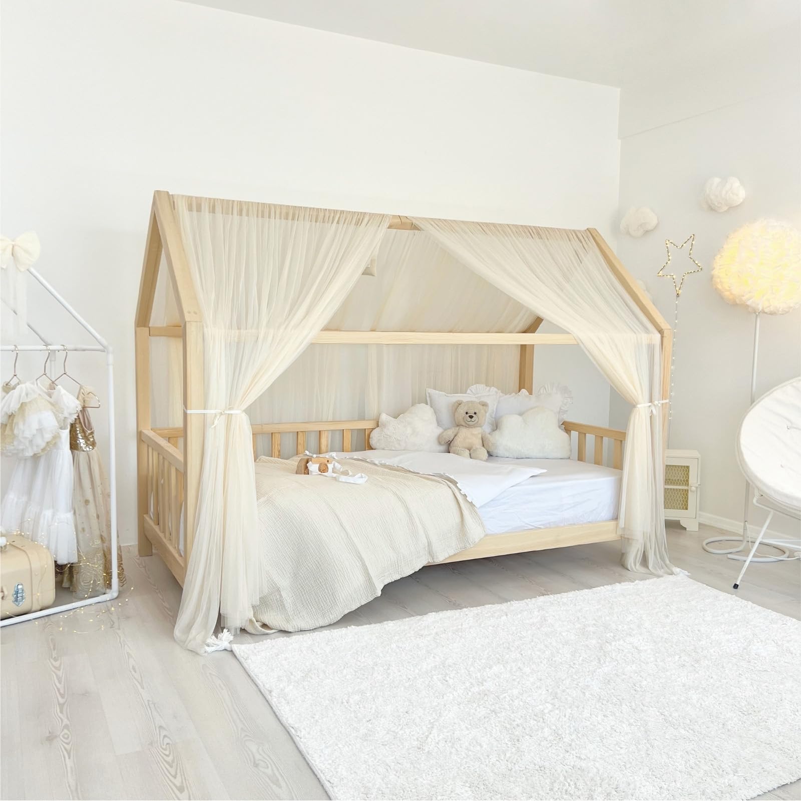 Toldo de cama estilo princesa para niñas, decoración de habitación de niños para camas Montessori, regalo de tul suave para niños pequeños (crema, 320 cm, juego de 4)