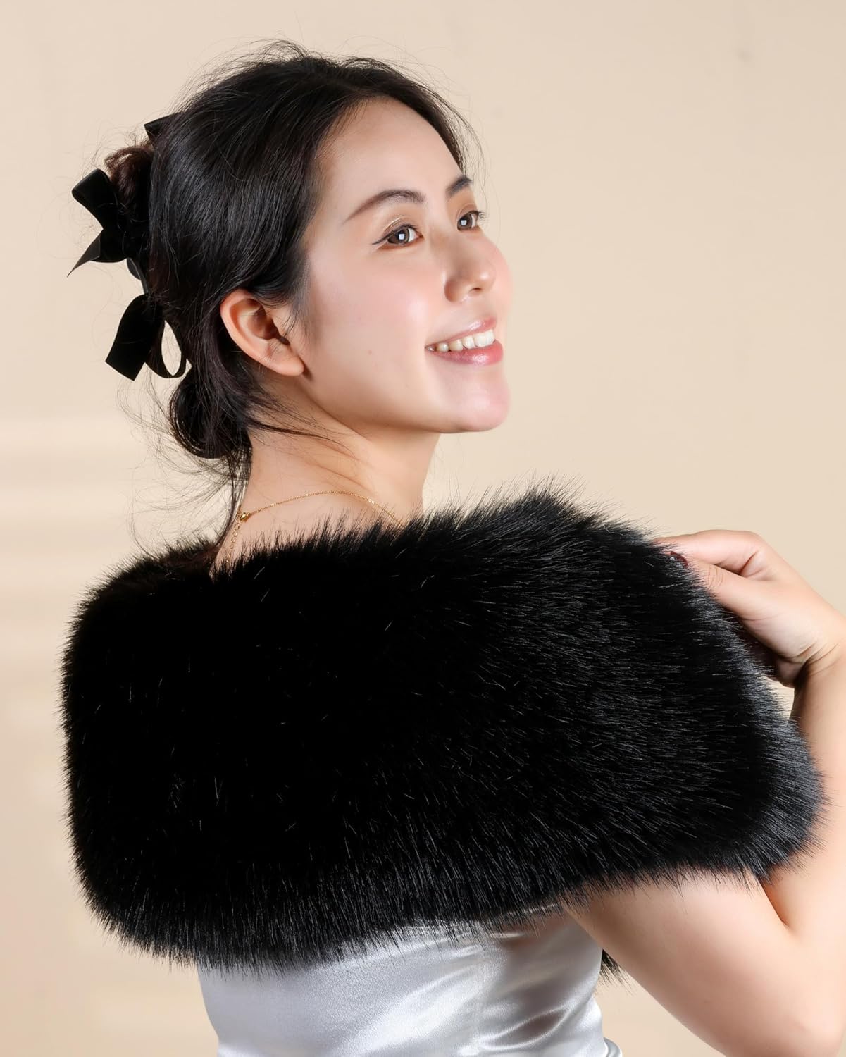 Women's Faux Fur Collar shawl Scarf for Winter Neck Warmer Scarf Wrap Like Real Fur Collar Extra Large - Image 4