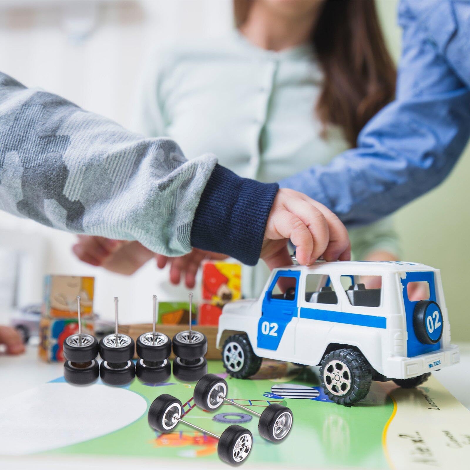 Vvikizy Lot de 4 pneus RC en caoutchouc universels pour camion 1:14 1:16 1:18 Accessoire de modèle de voiture - Jeux - Jouets
