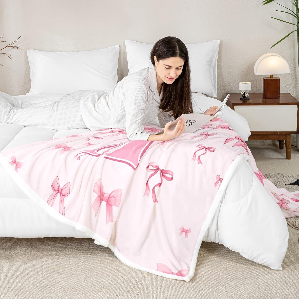 jejeloiu Girls Pink Bow Sherpa Blanket Plush Fuzzy Cute Bowknot Fleece Throw Blanket Boys Girls Letter A for Bed Couch Chair Living Room Monogrammed Bedroom Decor Coquette Bows Baby 30"x40"