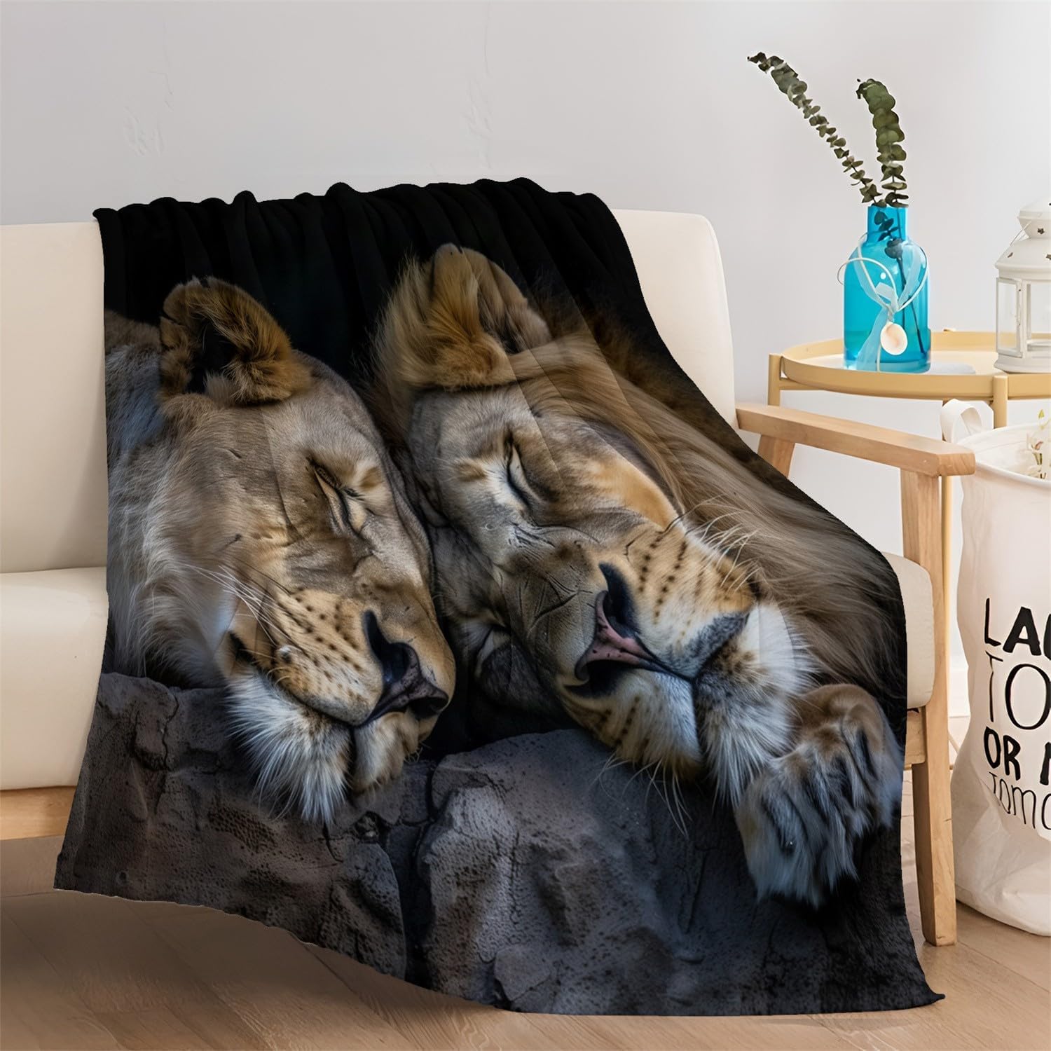 Sherpa Blanket Animal Lion Theme Throw Blanket Super Soft Microfiber Flannel Blanket 70" x 80" Ultra Luxurious Warm and Cozy Blanket