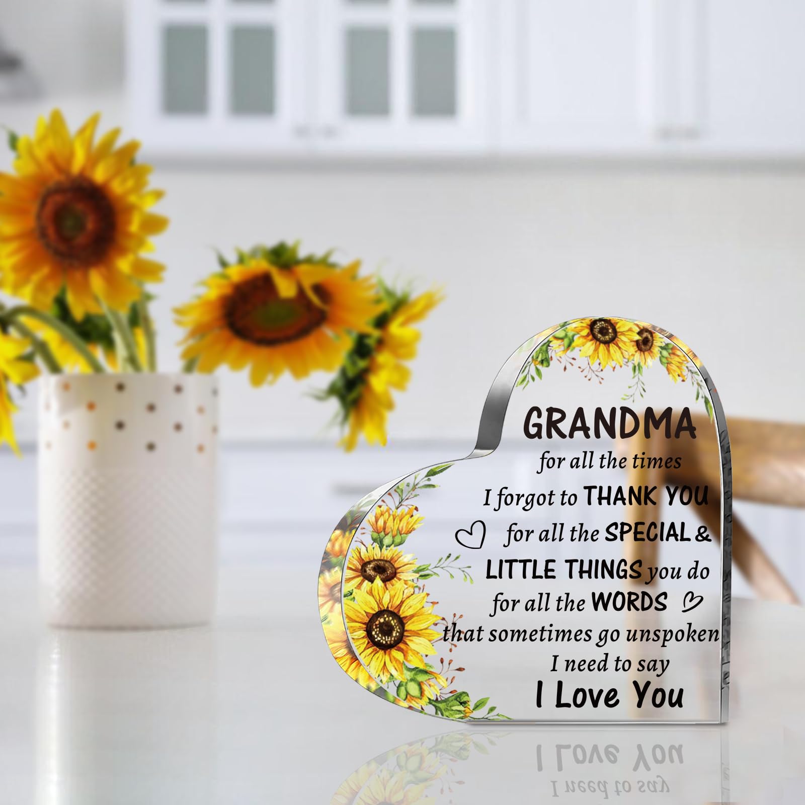 Birthday Gifts for Grandma from Grandkids, to My Grandma Acrylic Heart Sign Paperweight Presents, Christmas Mothers Day Valentines Day Gifts for Grandma Grandmother