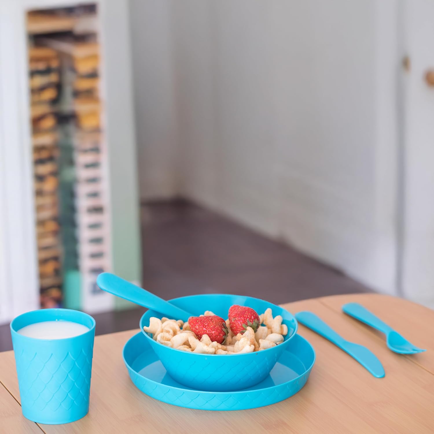 48-Piece Kids Plastic Dinnerware Set, Pack of 2, Service for 8, Colorful Reusable Plates, Bowls, Cups, Forks, Knives and Spoons