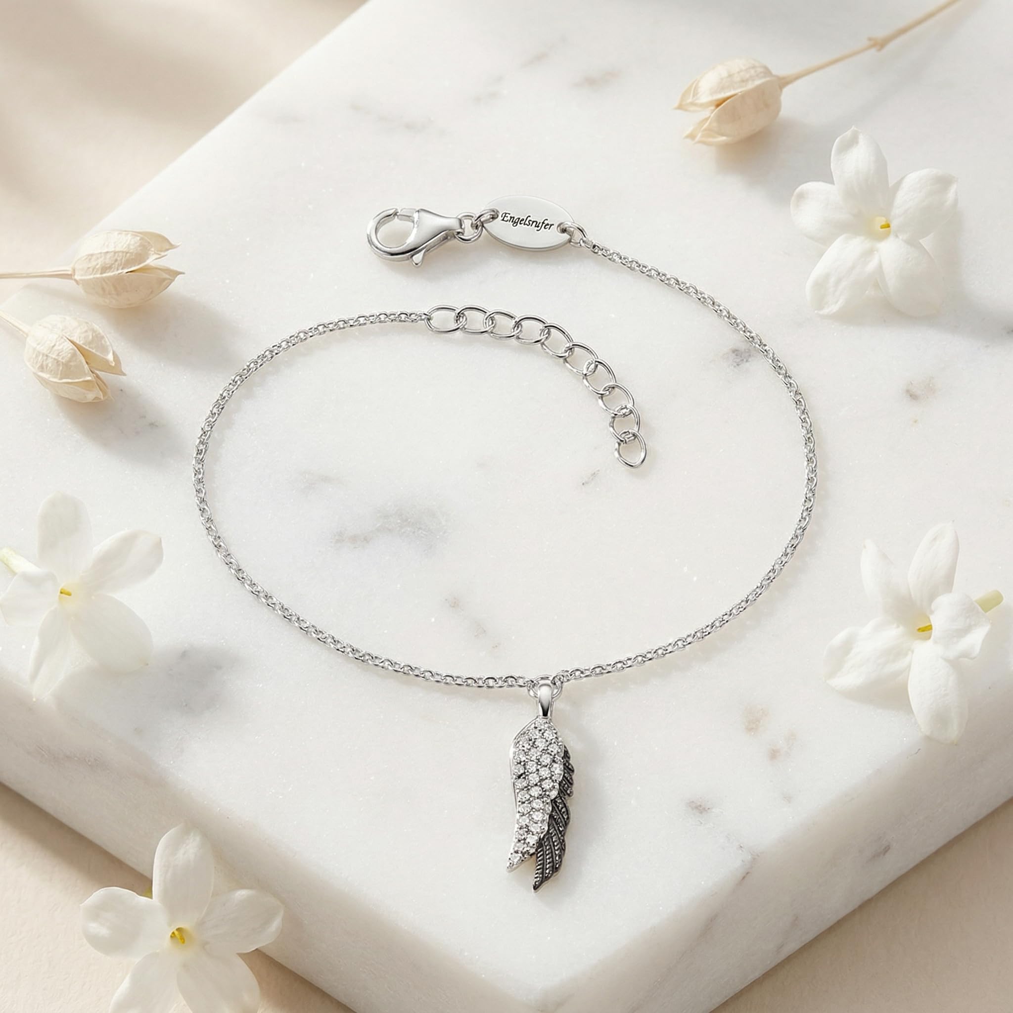 Engelsrufer Damen Armband aus Sterling Silber und Flügel Anhänger Duo Silber und Schwarz - mit 27 Zirkonia Steinen besetzt - Karabinerverschluss - längenverstellbar - nickelfrei