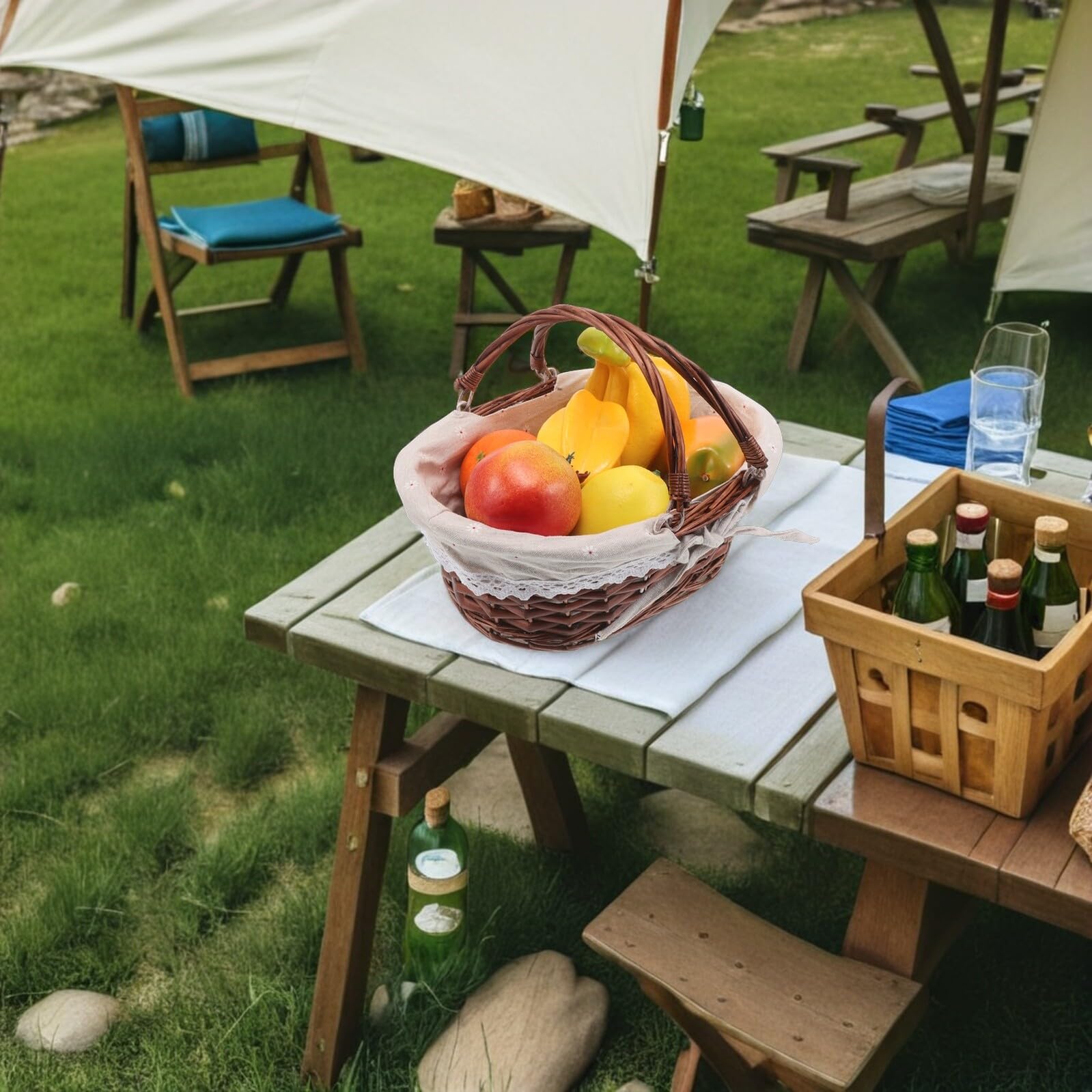 Cesta de Picnic Ovalada Tejida de Ratán con Asa, Adecuado para Almacenamiento de Frutas y Utensilios en Actividades al Aire Libre