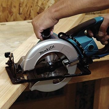 Makita 5477NB 7-1/4 Hypoid Saw
