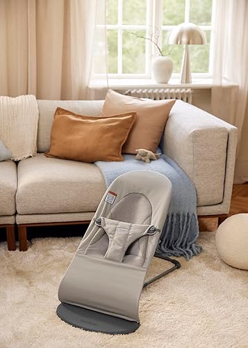 Miniatura 8 de BabyBjörn Bouncer Balance Soft, Tri-Fabric, gris arena  Asiento gorila ajustable 2 en 1 y silla para niños pequeños, recién nacido a niño pequeño