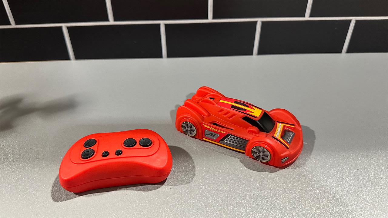 Watch Air Hogs Zero Gravity Wall Climbing RC Car on Amazon Live