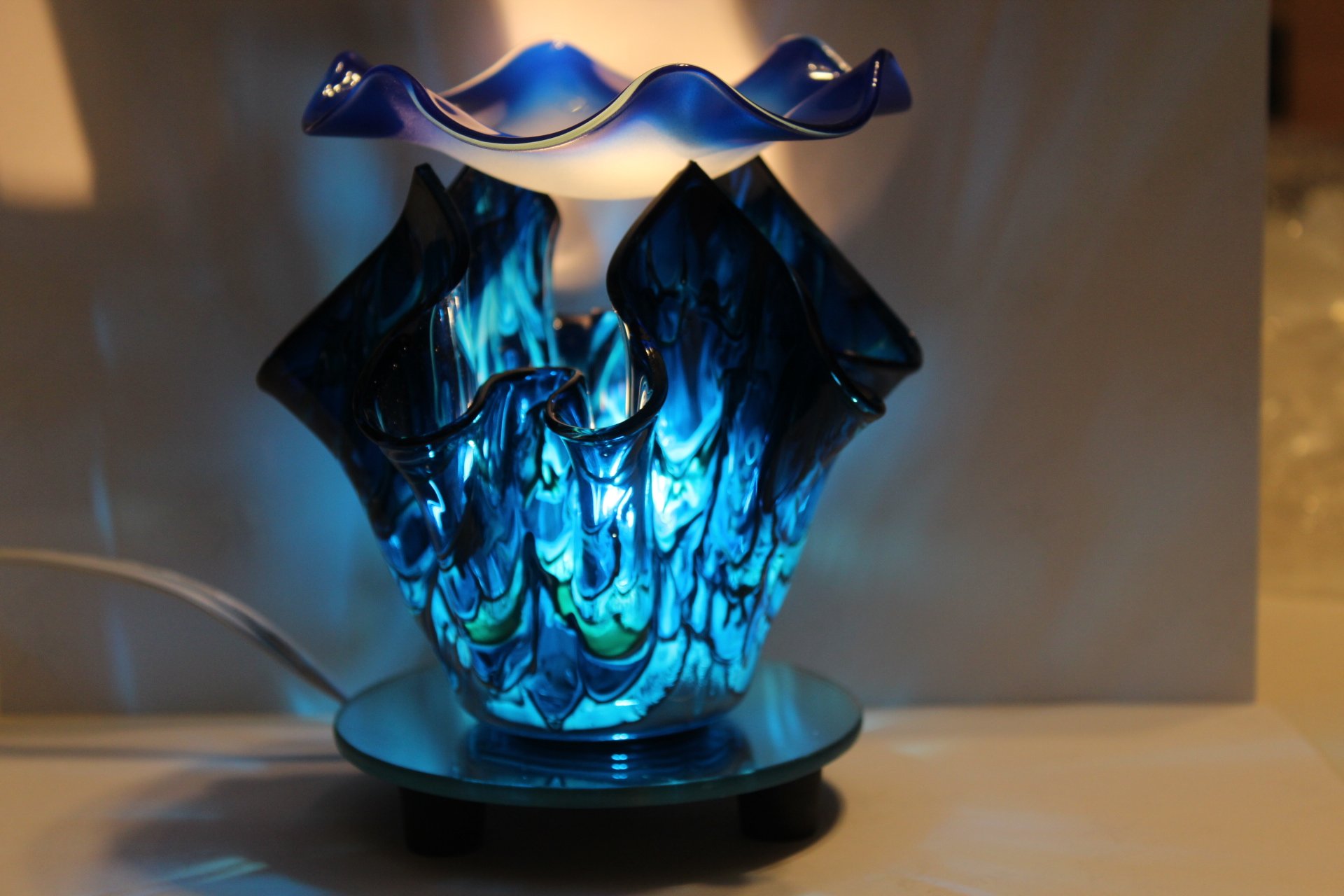 ELECTRIC TART BURNER AROMA LAMP OIL WARMER BLUE TULIP SHAPED WITH DIMMER SWITCH 5.5