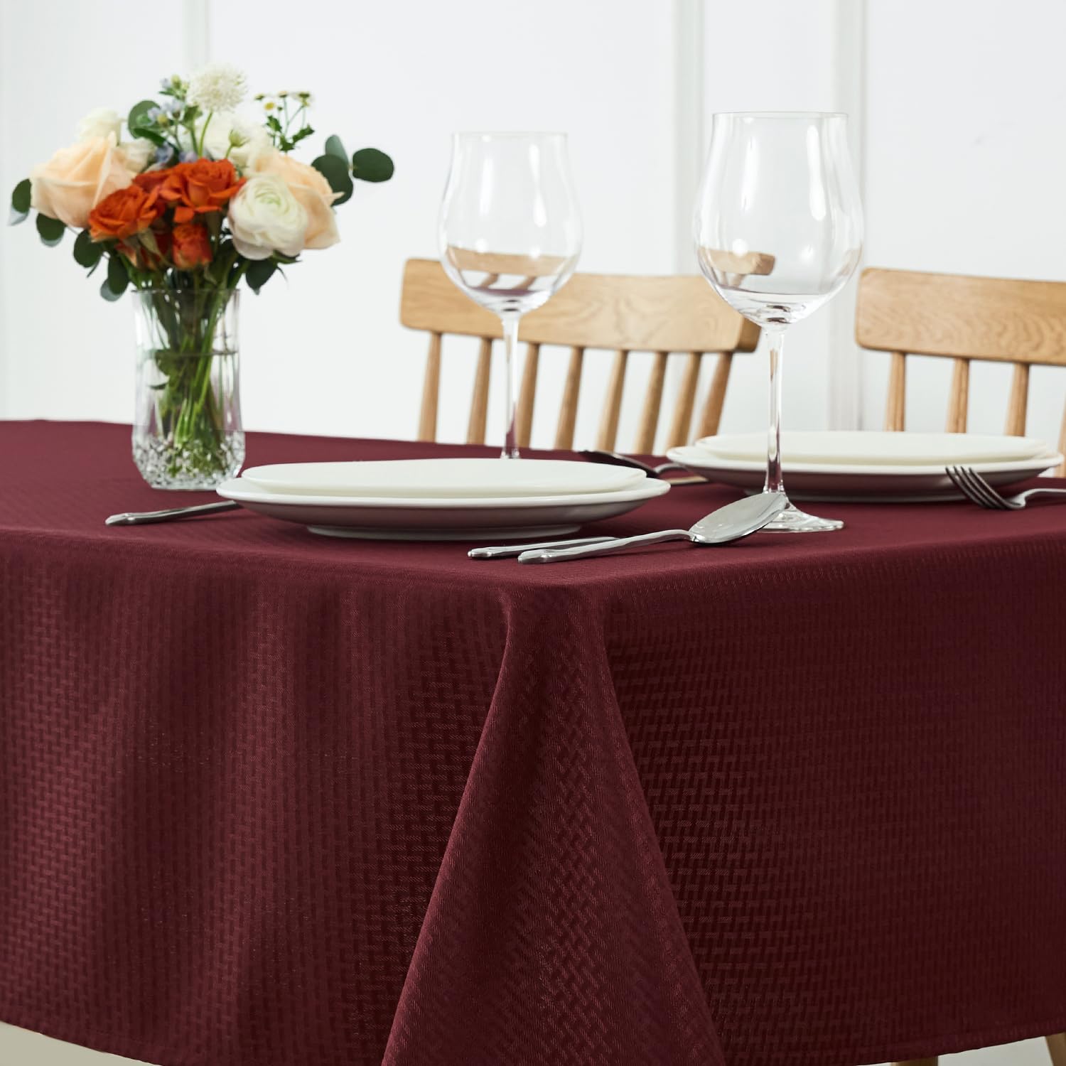 maxmill Weaved Texture Tablecloth Water Resistance Antiwrinkle Spillproof Soft Washable Table Cloth for Dining Room, Buffet Banquet Parties Holiday