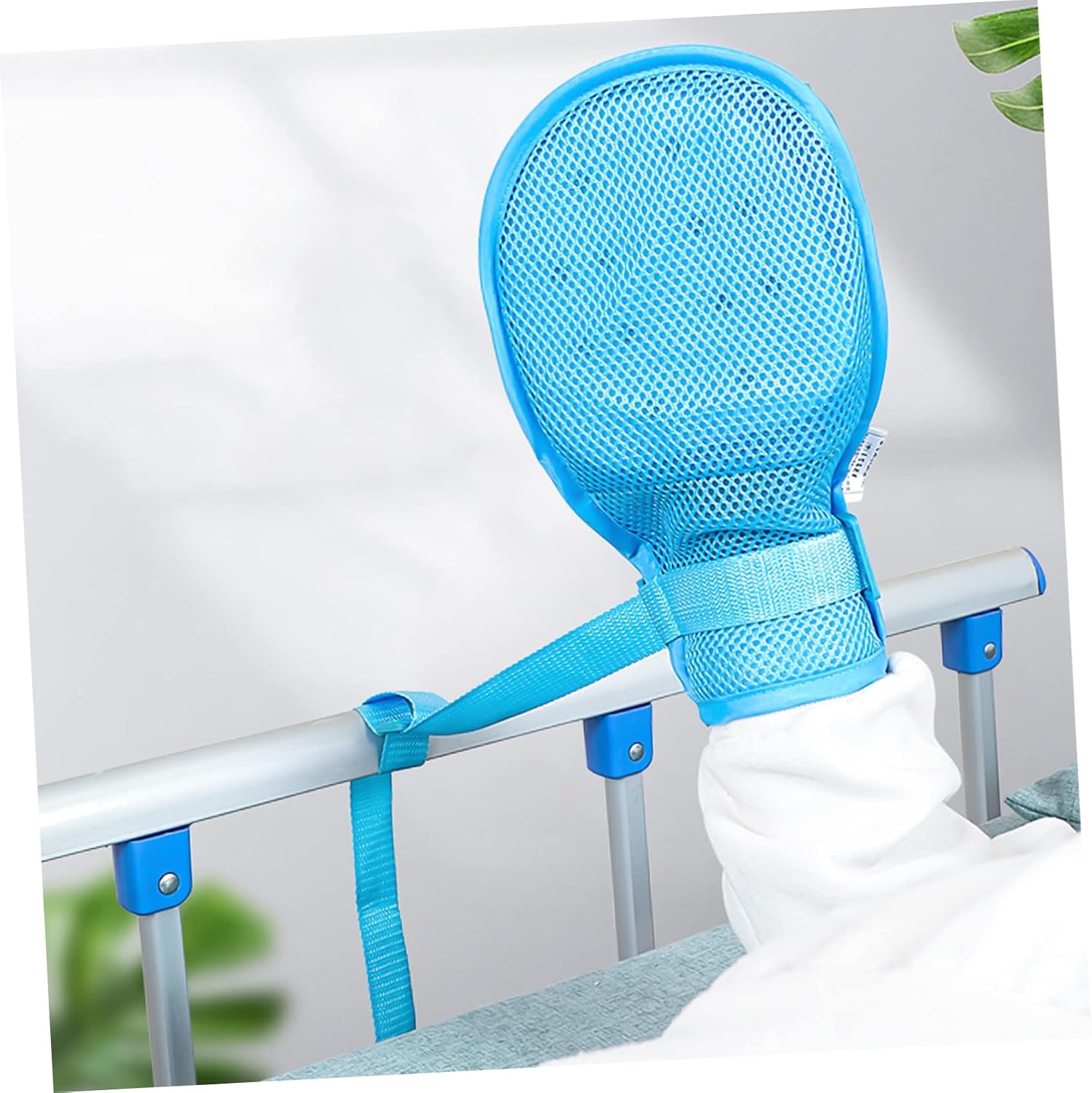 2pcs Breathable Control Mitts for Elderly Patient to Prevent Scratching and Finger Injury Hospitals and Homes
