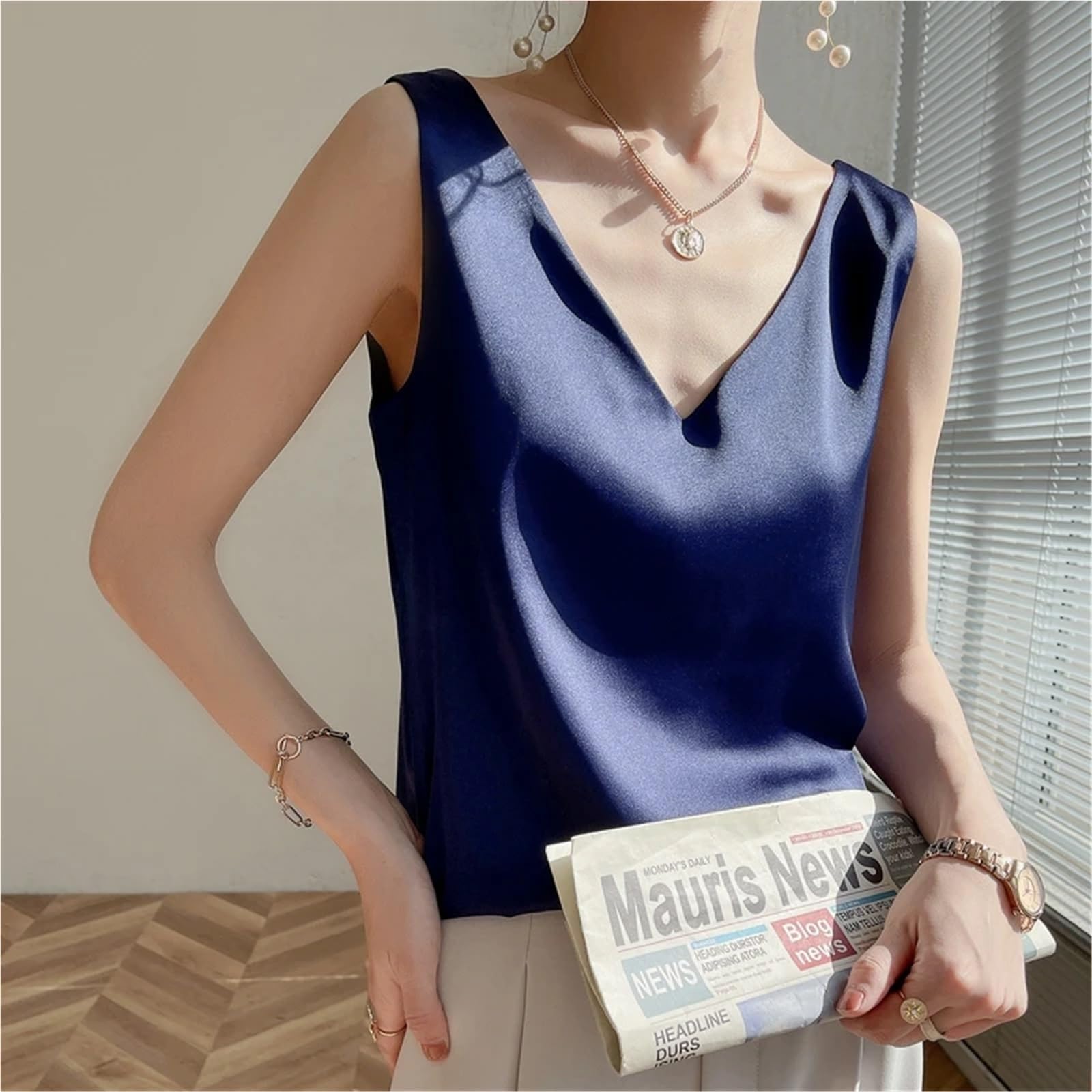 Camisola SóLida BáSica Chaleco de Tirantes Seda for Mujer, satén Liso, Estilo Jersey Salvaje Primavera, con Escote en V Interior Delantero y Trasero, Fino for Verano para Niña Camisola