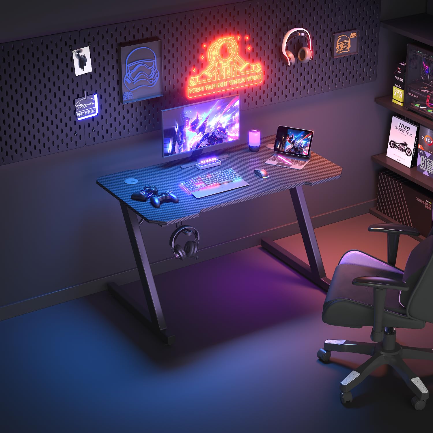 JUMMICO JUMMCO Gaming-Tisch mit Kopfhörer-Haken, 2 professionelle Kabelführungslöcher, Tischplatte aus Kohlefaser, hochwertiges schwarzes Metallgestell 100x60 cm