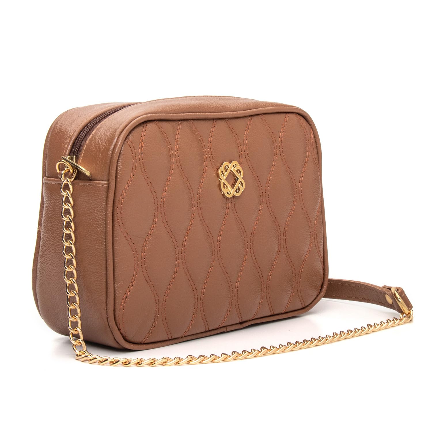 Bolsa pequena couro legítimo matelassê em promoção! Veja a oferta e mais achadinhos de Bolsas Hoje é o melhor dia para comprar Bolsa pequena couro legítimo matelassê com aquele preço maroto! Promoção! Aproveite a oferta!