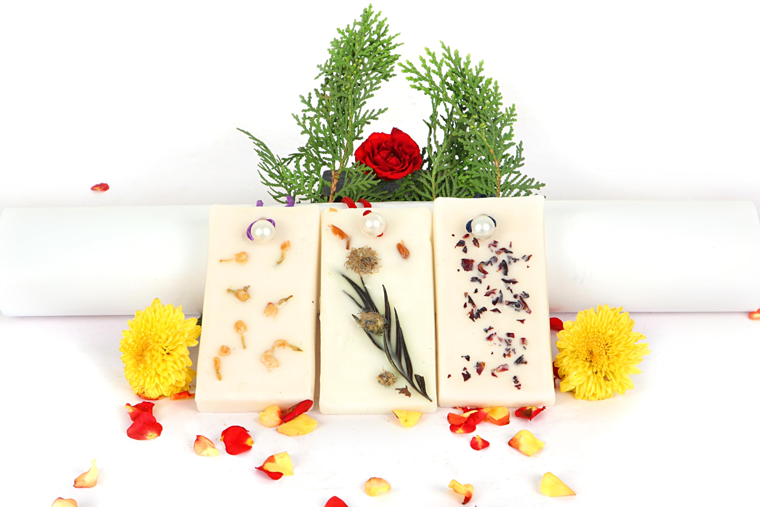 Beetroots Eco-Living Soy wax scented air freshener tblet for Wardrobes,Amirah, Soy wax blended with natural essental oils,Non toxic and eco friendly(pack of 3) Rose,Jasmine,Lavender Sachets