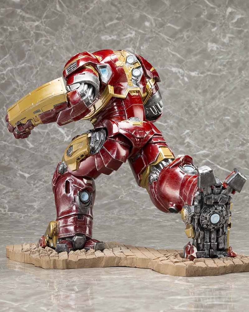 statue hulkbuster