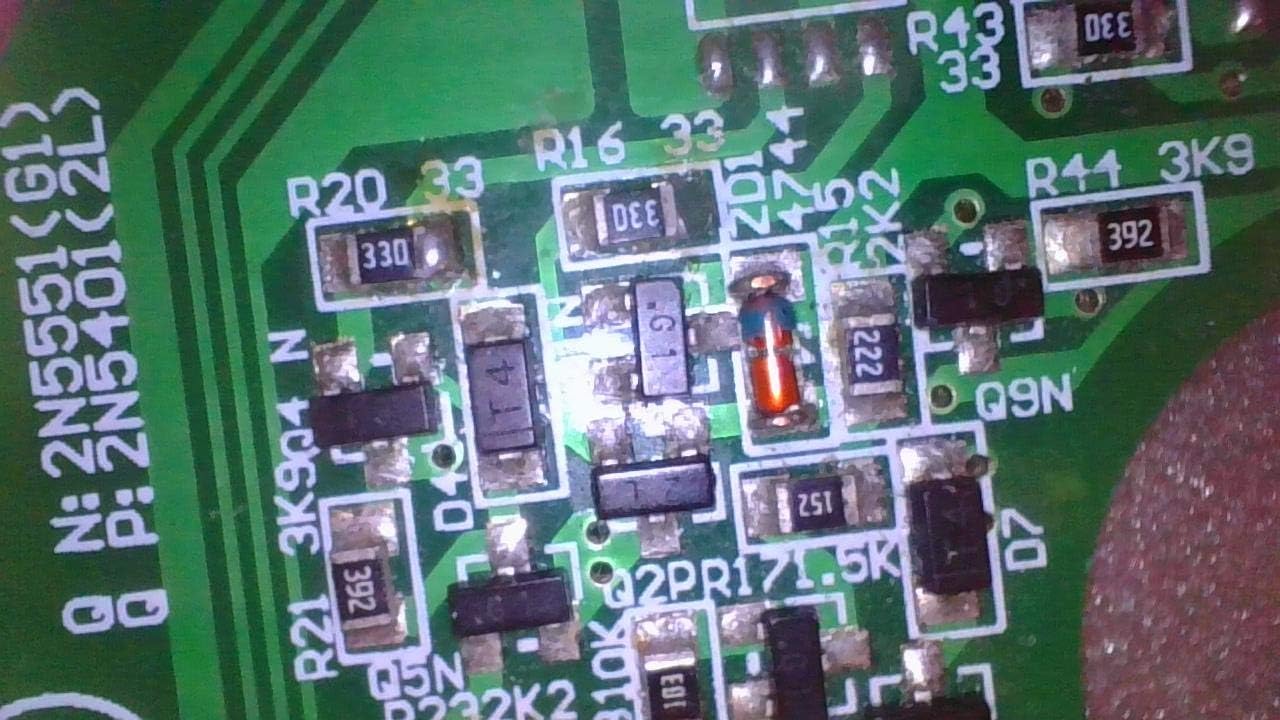 Vividia PM-40 Handheld 4.0mm Diameter USB Digital Microscope Borescope Endoscope Camera with Metal Stand for Windows/MacBook/Android Phone and Tablet