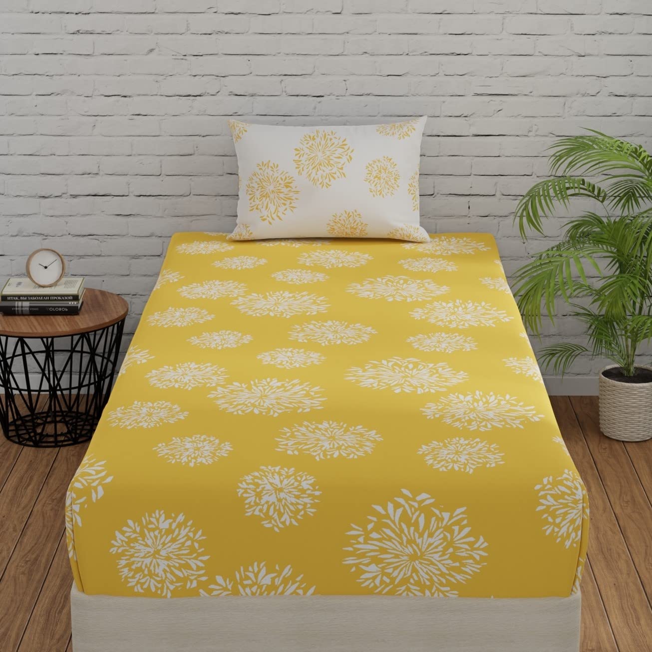 Huesland by Ahmedabad Cotton 144 TC Single Bedsheet Cotton with 1