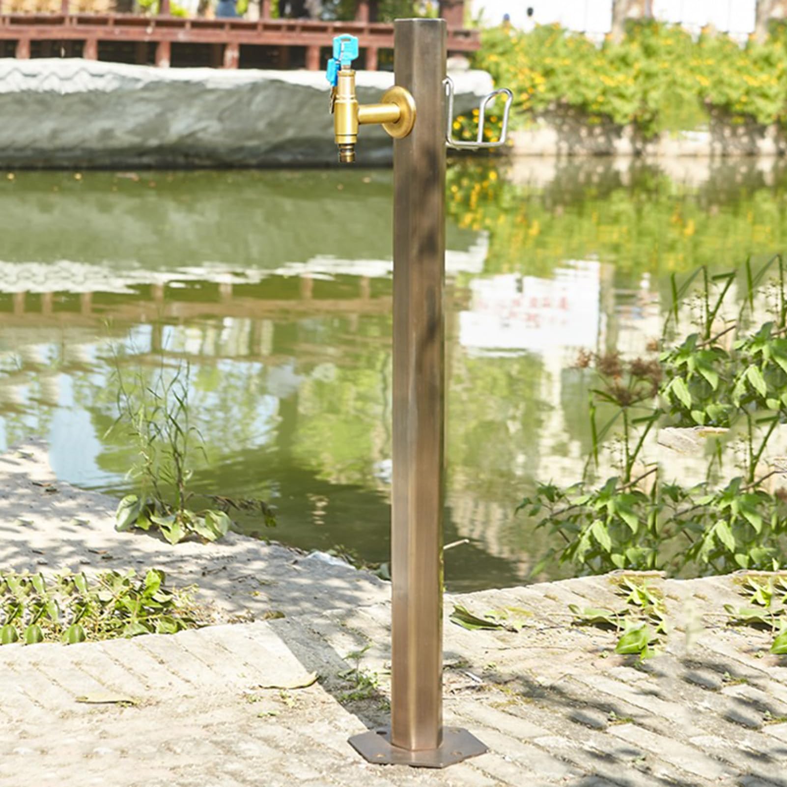 ZYCHSJXA Freestanding Garden Water Column Fountain with Copper Faucet Decorative Feature for Antifreeze Irrigation & Hose Stand Hydrant Dispenser Function