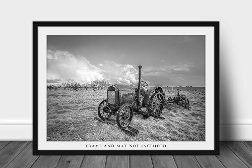 Miniatura 8 de Country Photography Print (Not Framed) Black and White Picture of Classic McCormick-Deering Tractor on Stormy Day in Texas Farm Wall Art Rustic