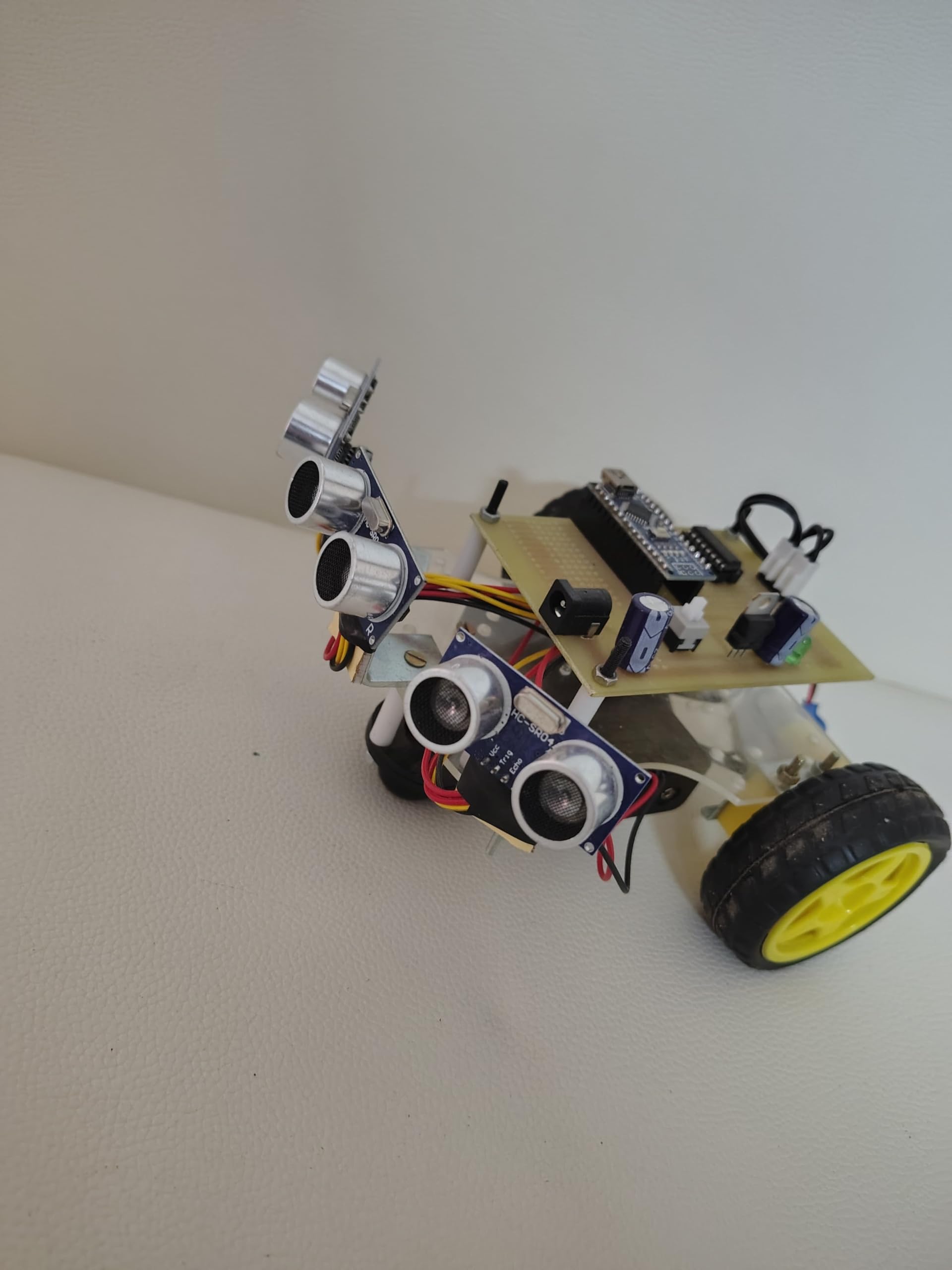 Vigyanics Human Following Robot Educational Project