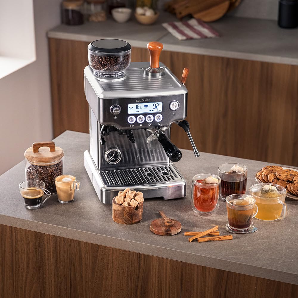 Cecotec Macchina Espresso Barista Power Espresso 20 Barista Steel & Grind. 2200W, 20Bar, Macinacaffè Conico, 2.1L Serbatoio Acqua, 180g Caffè, 30 Livelli, Thermoblock, Doppio Braccio, Accessori